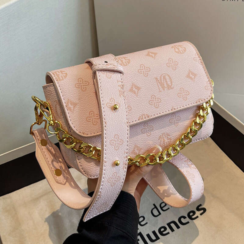 Classic vintage floral chain bag with genuine leather texture for commuting, shopping/dating, outdoor activities, single shoulder crossbody, multi-pur