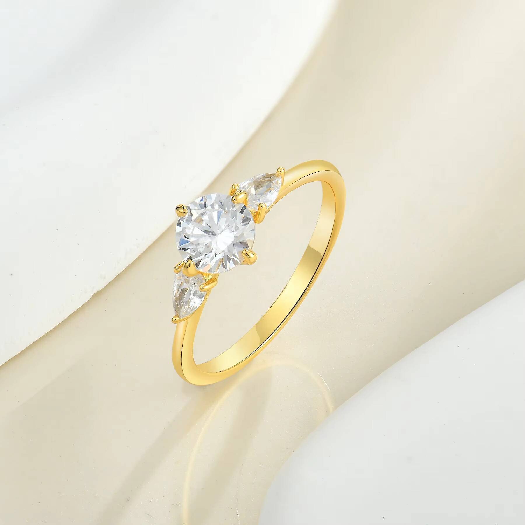 Exquisite 18K Plated Gold Engagement Ring 925 Sterling Silver Round Brilliant Cut CZ Diamond Three Stone Bridal Ring