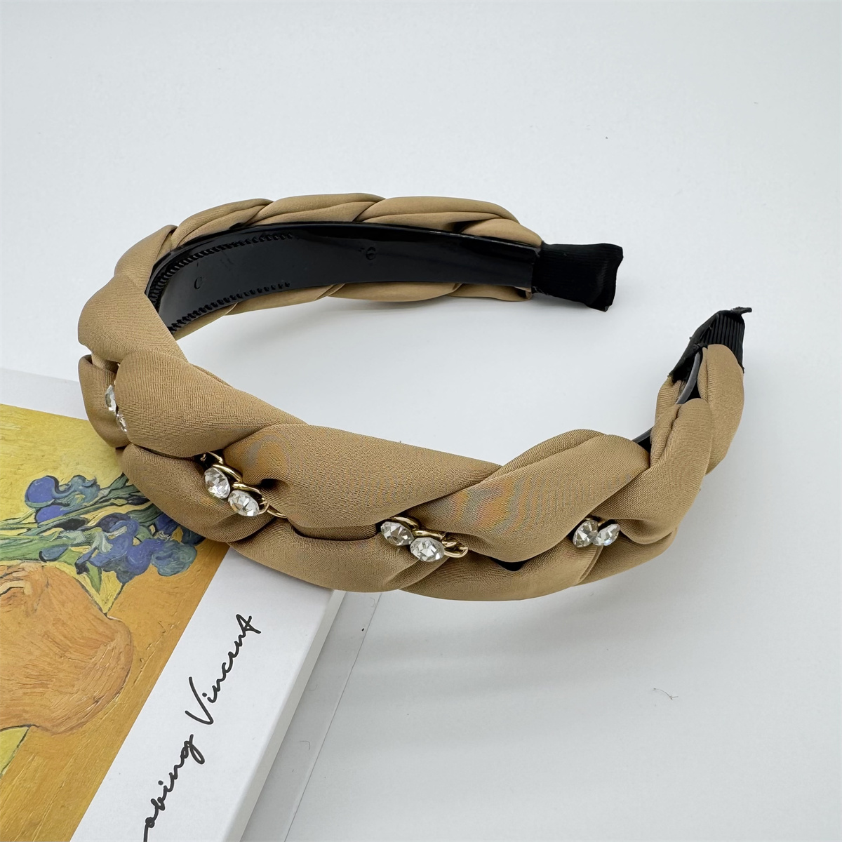 New diamond simple twist braid hair band female temperament ageing with teeth hairpin headband female