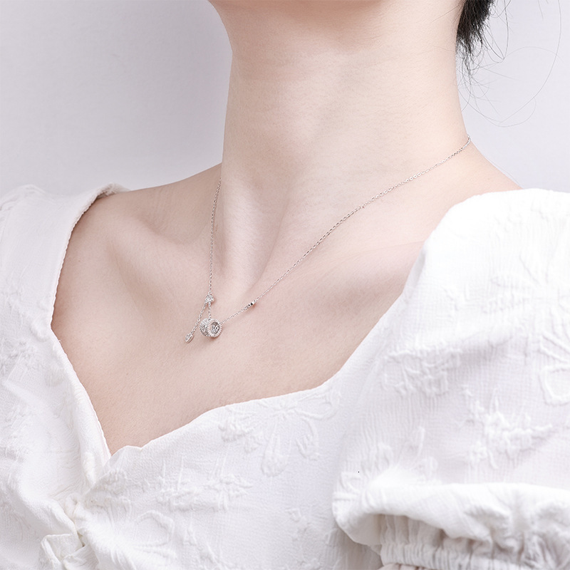 Full Body S925 Sterling Silver Geometric Small Waist Tassel Necklace Light Simple Niche Round Exquisite Collarbone Chain 250721