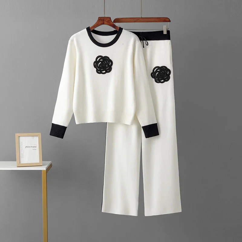 Casual Knitted Two Piece Women Sets Floral Sweater Matching Sets Knit Tracksuit Round Neck Knitted Sweater Wide Leg Pants 250718