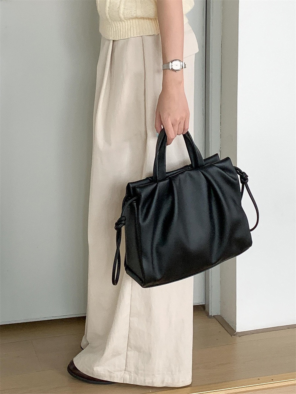 Summer new women's crossbody bag new women's luxury cloud bag soft leather pleated large capacity handbag commuting women's shoulder ba