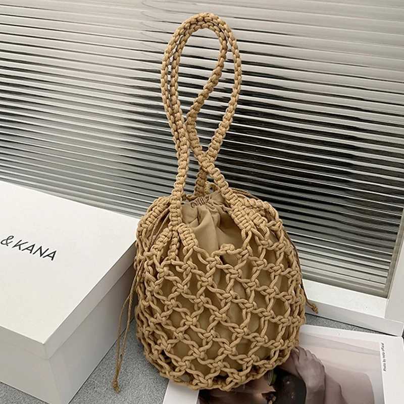 Summer Straw Bucket Bags For Women Handmade Drawstring Beach Shoulder Bags Raffia Rattan Woven Handbags Vacation Shopping Bags G250729