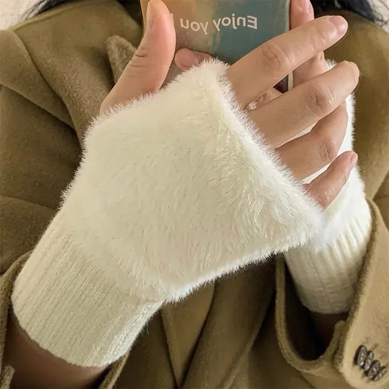 Mink Fleece Half Finger Gloves for Womens Soft Winter Warmth Solid Color Plush Knitted Fingerless Gloves 250717