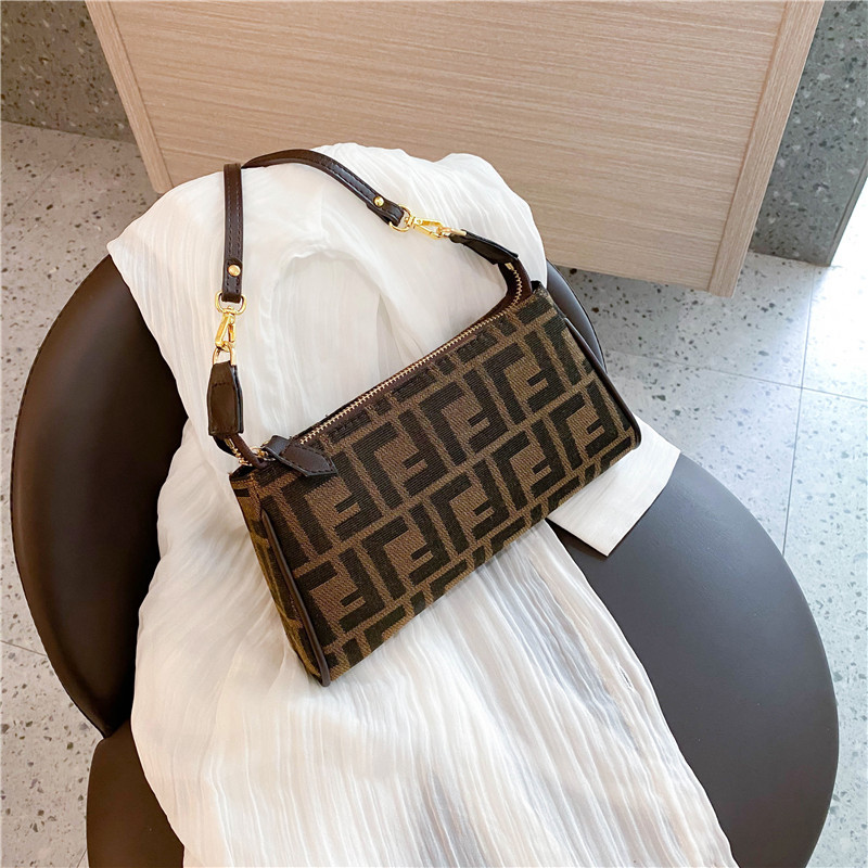 hot Free shipping designer Shoulder Bags For womans bag handbag Fashionable casual flap Chain armpit bag women crossbody bag