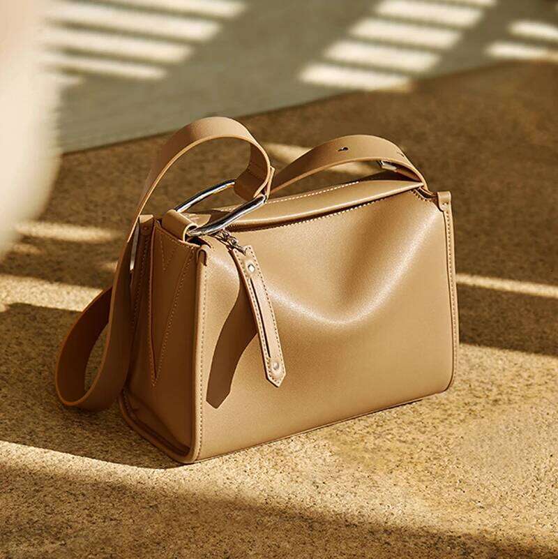 Luxury Designer New Fashion Ladies Large Capacity Premium Induction Commuter Shoulder Crossbody Bucket Bag