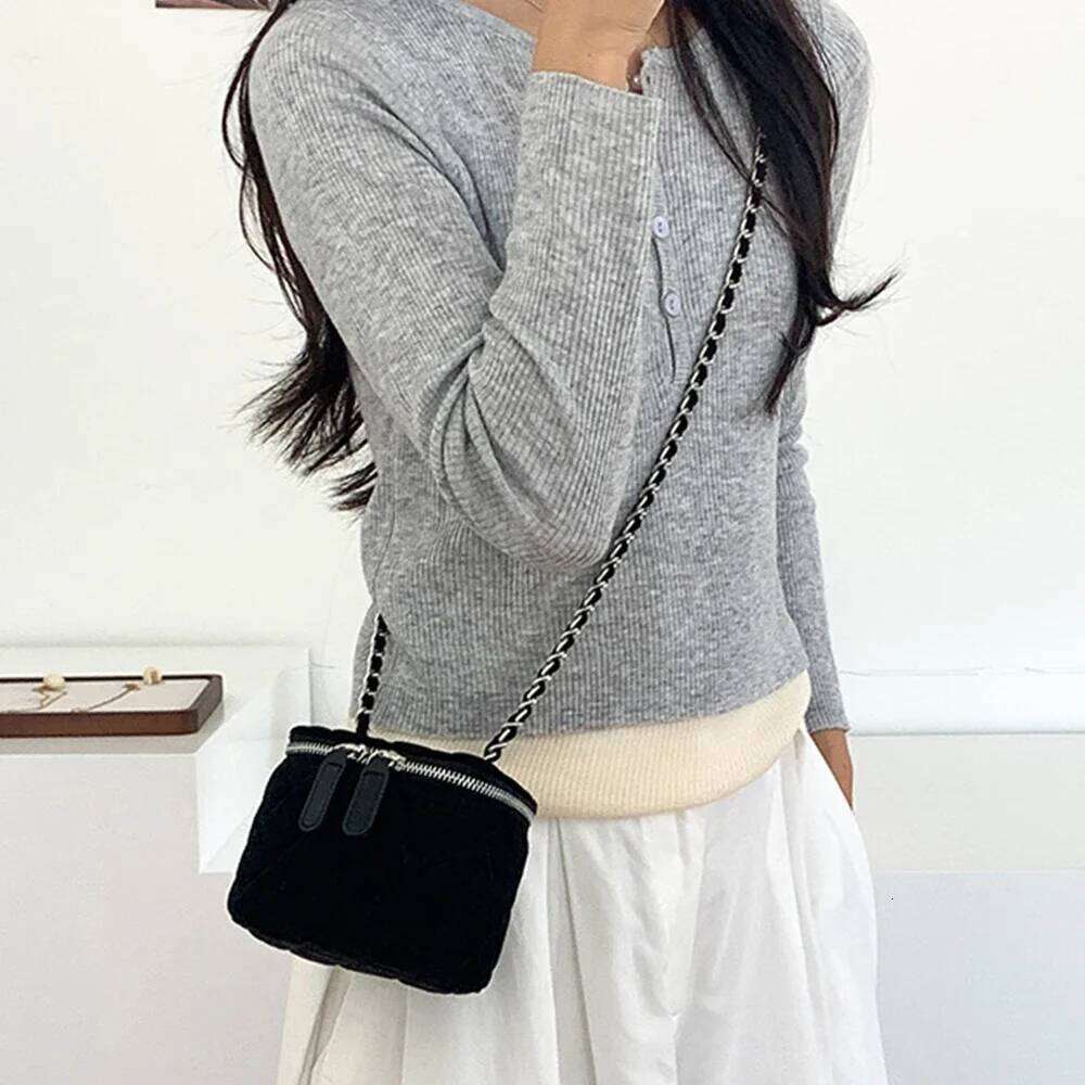 Mini Faux Suede Crossbody Bags For Women 2025 New Designer Box Lingge Chains Shoulder Bag Lipstick Coins Sling Purse