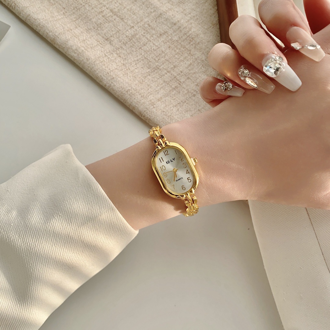 Light Luxury Gold Watch New Cross-border Fashion Quartz Watch for Women Versatile Commuting Wristwatch Vintage Small Gold Watch