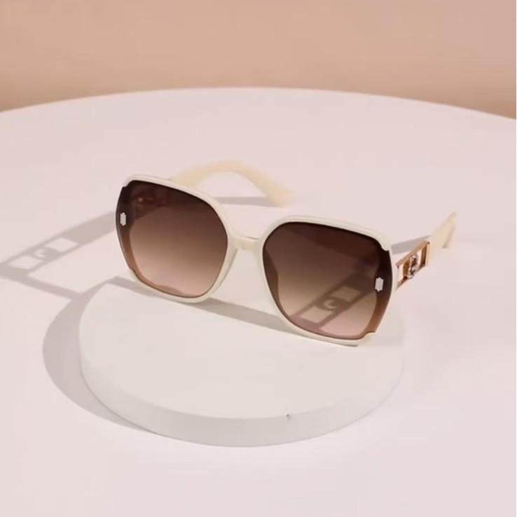 Designer Sunglasses For Women Men Oversize Frame Sunglasses Fashion Classic Sunglasses Luxury Polarized Goggle Pilot PC Frame Oversized UV400 Eyewear 