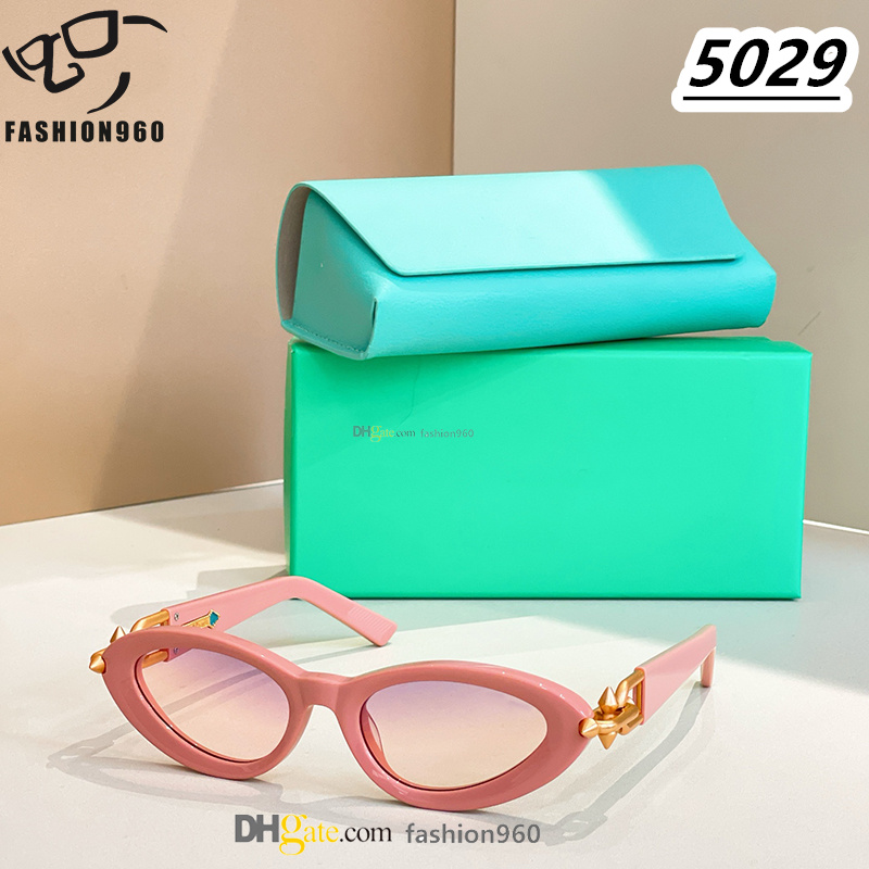 Cat Eye Luxury Designer Sunglasses for Women Small Nylon lens acetate frame outdoor fashion Shades De Sol gafas shopping Lunette de Soleil with green box 5029