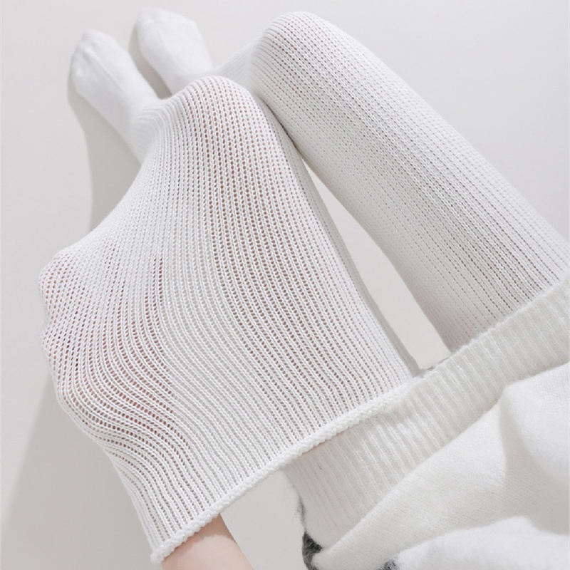 1 pair of ladies plus size thigh socks. Thigh-high socks, solid color knee-high socks wider and extra-long thickened knitted quantity socks