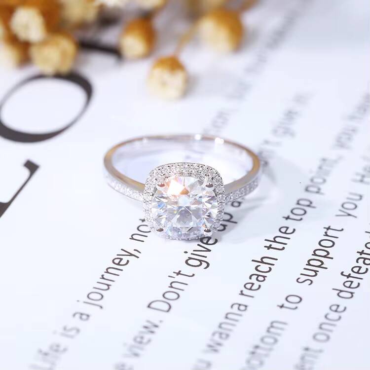 Design Romantic High End Ring 14k Gold with halo Half Band 2 CT VVS Moissanite Diamond Ring with GRA for Anniversary Ring