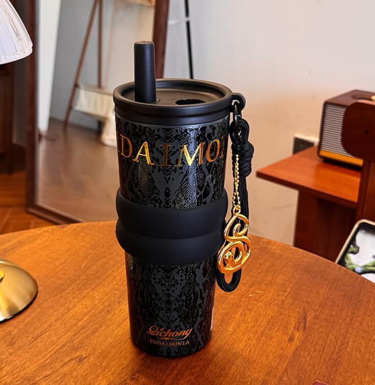 Luxury Girls High-Value Large-Capacity Stainless Steel Insulated Cup Gift High-End Gift Box Car Portable Straw Water Cup 250721