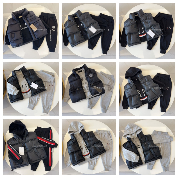 Designer kids Jacket Children's suit Fashion three-piece crew neck long sleeve jacket Zipper or button down casual pants casual street photo size 90-150CM T17