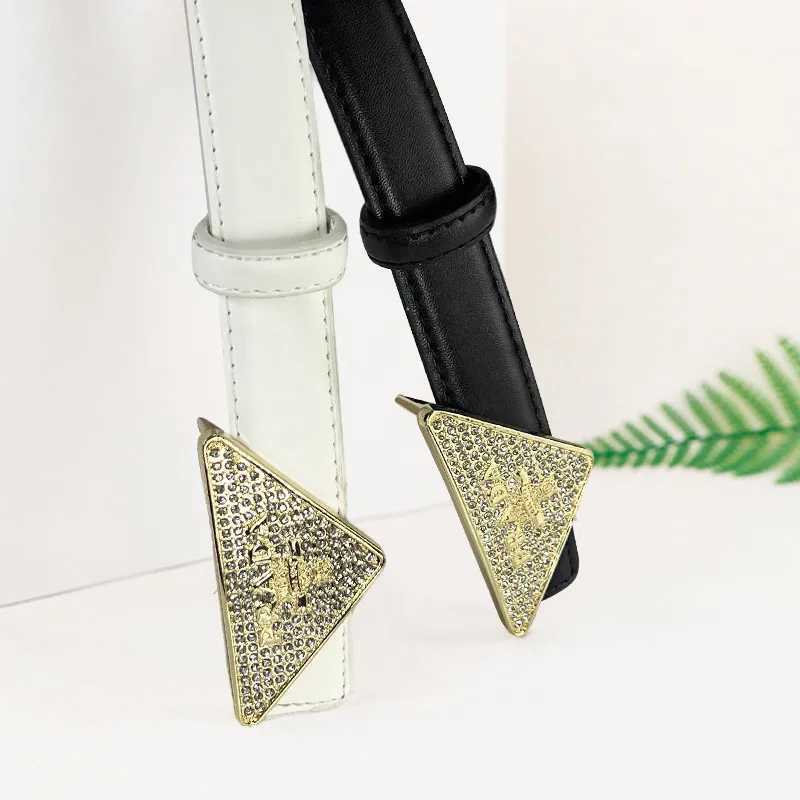 2025New Womens High-end Belt Simple Metal Letter Buckle Belt Womens Dress Denim Trousers Womens Belt New Leather Belt L250721