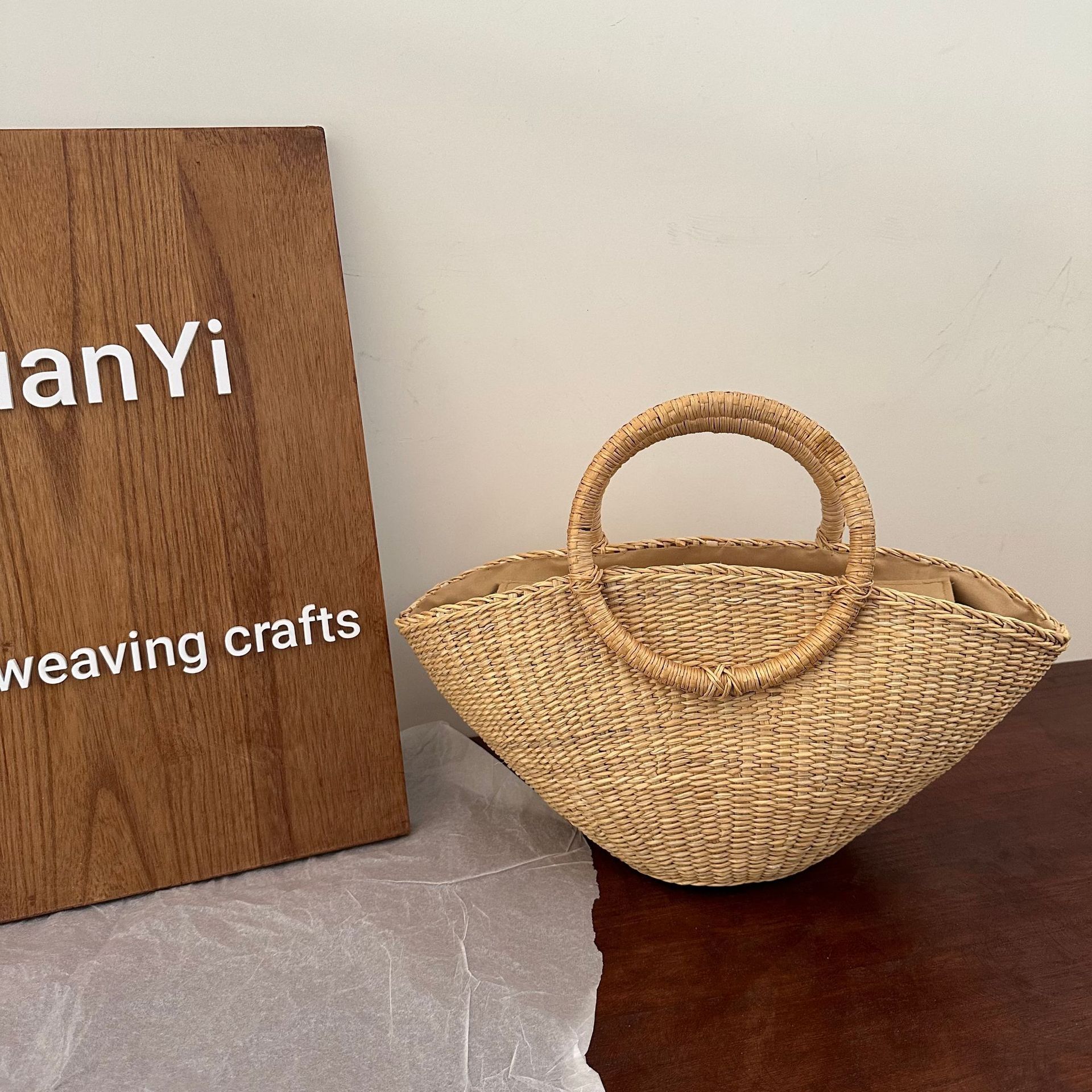 Summer new women's shoulder bag, straw bag, fashionable women's handbag, fashionable casual woven women's bag, beach vacation beach bag