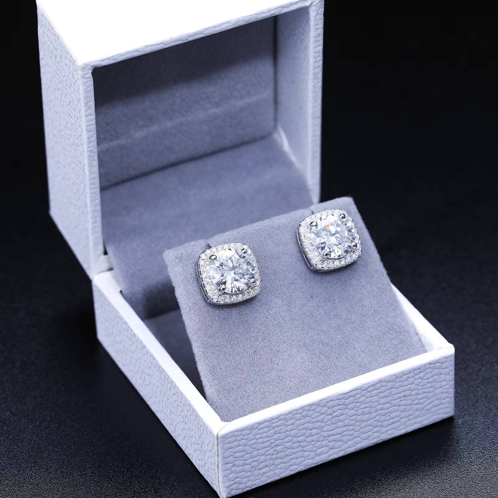 Dropshipping Fashion 5mm-8mm 925 Sterling Silver VVS Moissanite Diamond Screw Back Iced Out Sugar Halo Stud Earrings