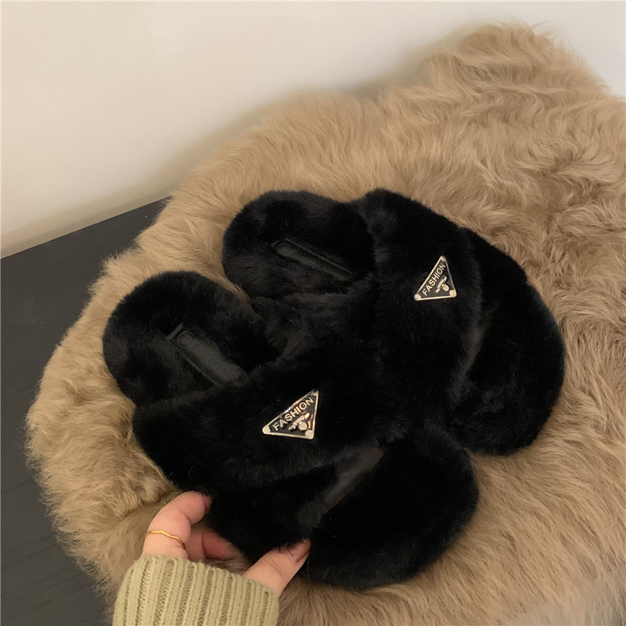 warm cotton slippers versatile slipper Platform Cross cotton slippers Plush fur slippers for women wearing internet famous slippers outside