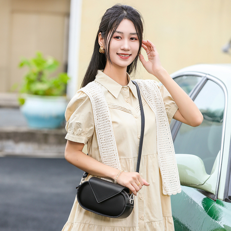 Summer new women's crossbody bag new fashion niche women's shoulder bag new women's designer bag summer new simple style solid color sm