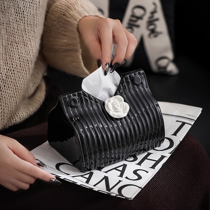 Luxury French Style Small Fragrance Tissue Box Living Room Light Nordic Style High-end Napkin Tissue Box Dopamine Ceramic Ornament 250721