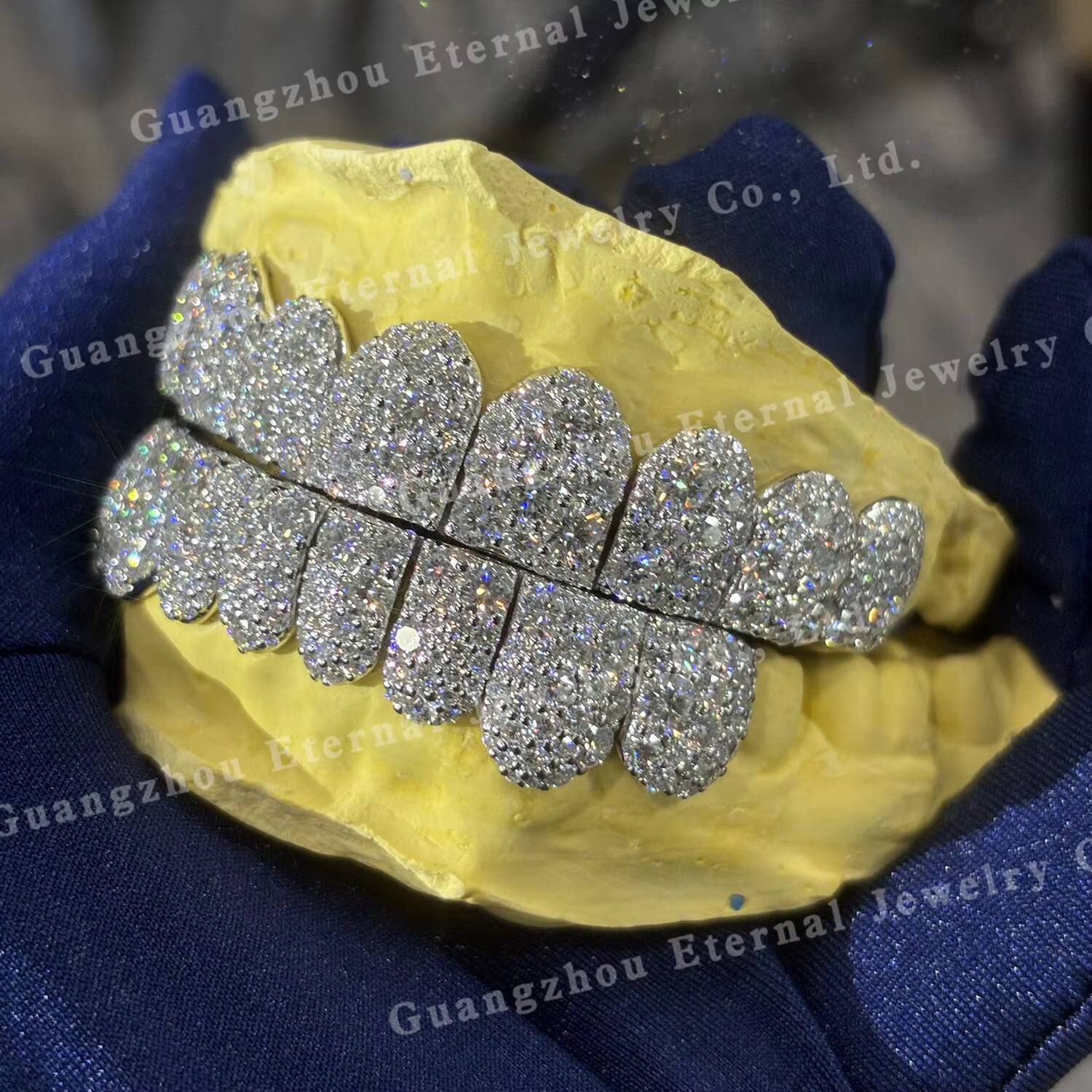 Custom Iced Out Bling Top Bottom 10 S925 Silver Flawless Moissanite Diamond Perm Cut Straight Line Solid Gold Grillz for Teeth
