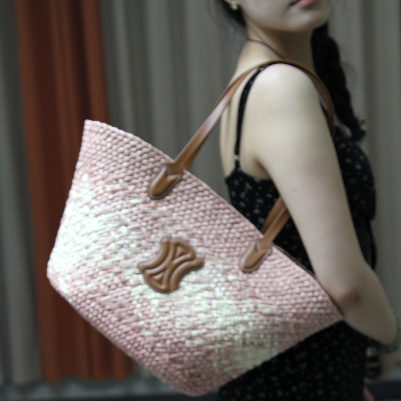 New model vacation woven bag - Large capacity, lightweight, women's tote bag suitable for commuting, high appearance quality, casual single-shoul