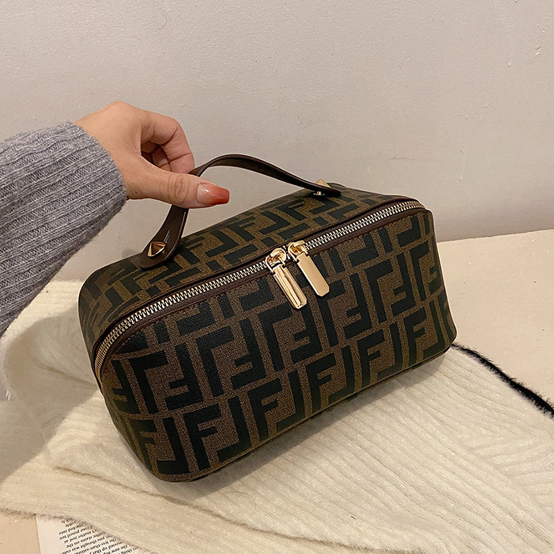 2025 Designer Cosmetic Bag Luxury Monogram Makeup Organizer Bag - Vintage Cosmetic Case with Handles & Water-resistant Lining Free Shipping