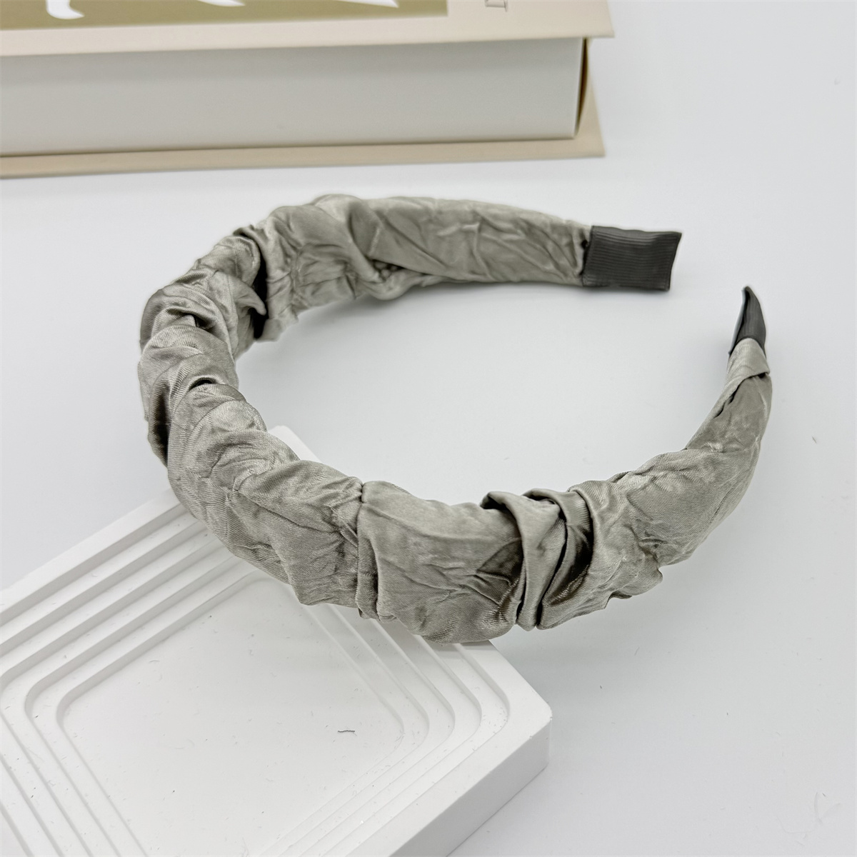Hair bands premium sense of light luxury women high skull top pleated silk hair bands hair accessories