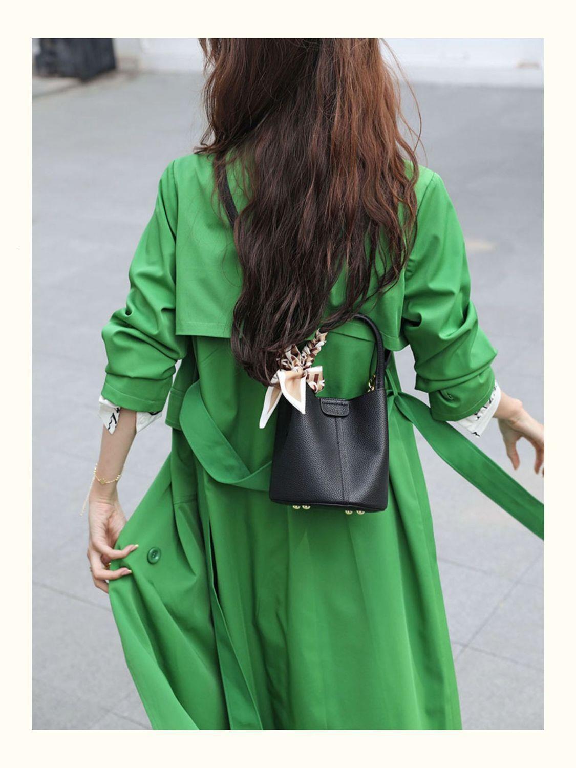 2025 Summer new women's crossbody bag fashionable handbag women's women's shoulder bag designer bag commuting bucket bag designer luxur
