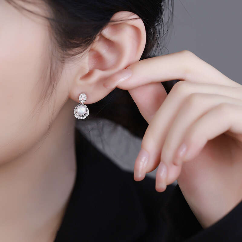 Tiqi Light High-End Feel Pure Sier Freshwater Pearl Earrings Niche Design Summer New Fashionable Versatile