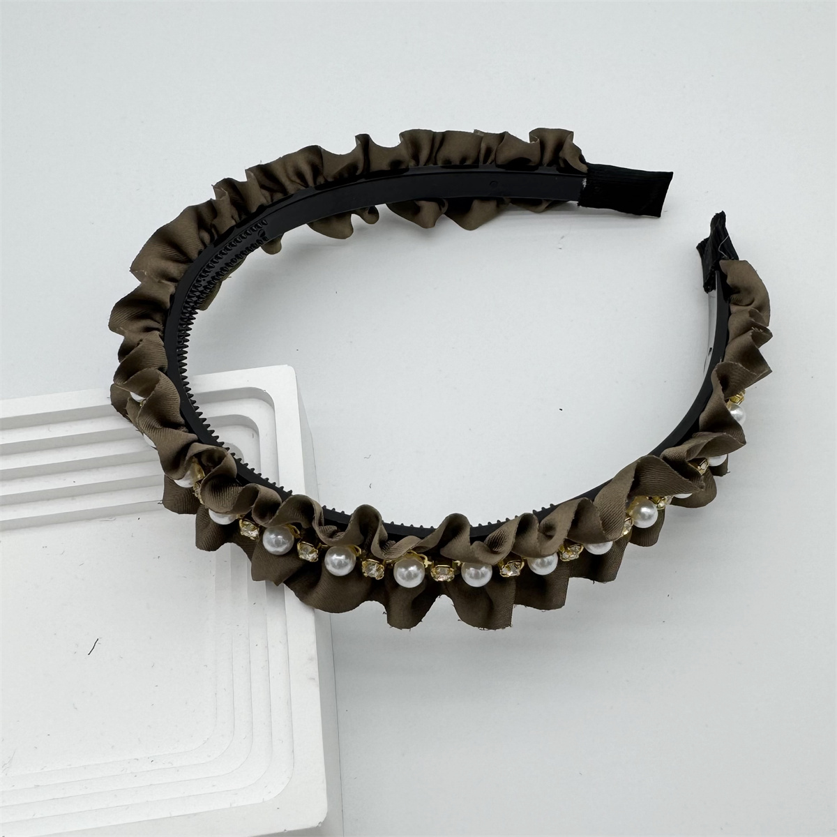 Fashion new pearl pleated hairpin hair band temperament retro small square diamond light luxury wash face headband female