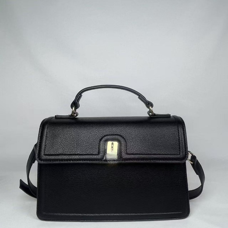 2025 New Designer Bag, Fashionable Women&#039;s Handbag, Luxury Color Letter Decorative Chain Bag, Wide Shoulder Strap, Single Shoulder Messenger Bag, Tote Bag.