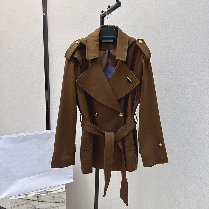 25ss designer's new autumn and winter design sense, triangular big collar waist tied windbreaker jacket, retro versatile windbreaker temperament