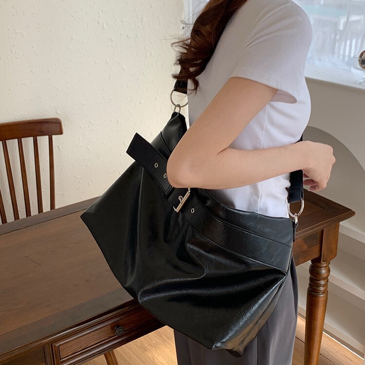 2025 Summer new women's crossbody bag new neutral style large capacity soft leather women's handbag lazy style women's shoulder bag new
