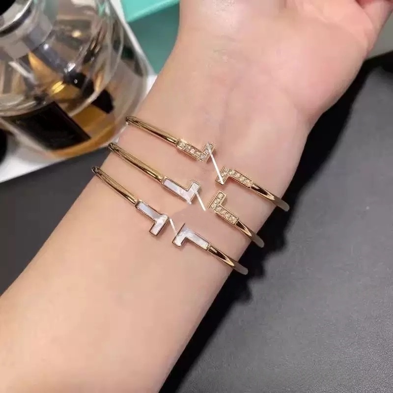 Bracelet designer bracelet for women classic jewelry luxury unisex fashion with gold sliver diamond bracelet opening plated with box high quality aa+