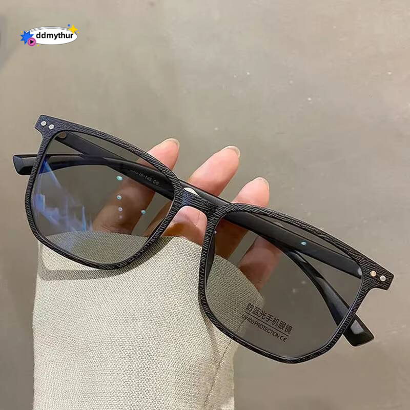 Fashion Photochromic Myopia Men Women Square Anti Blue Light Finished Prescription Eyewear Ultralights Retro Glasses ddmythur