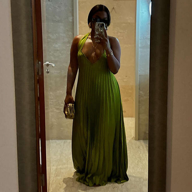 2025 Spring and Autumn New Sweet Fresh Halter V-Neck Backless Pleated Oversized Hem Dress for Women