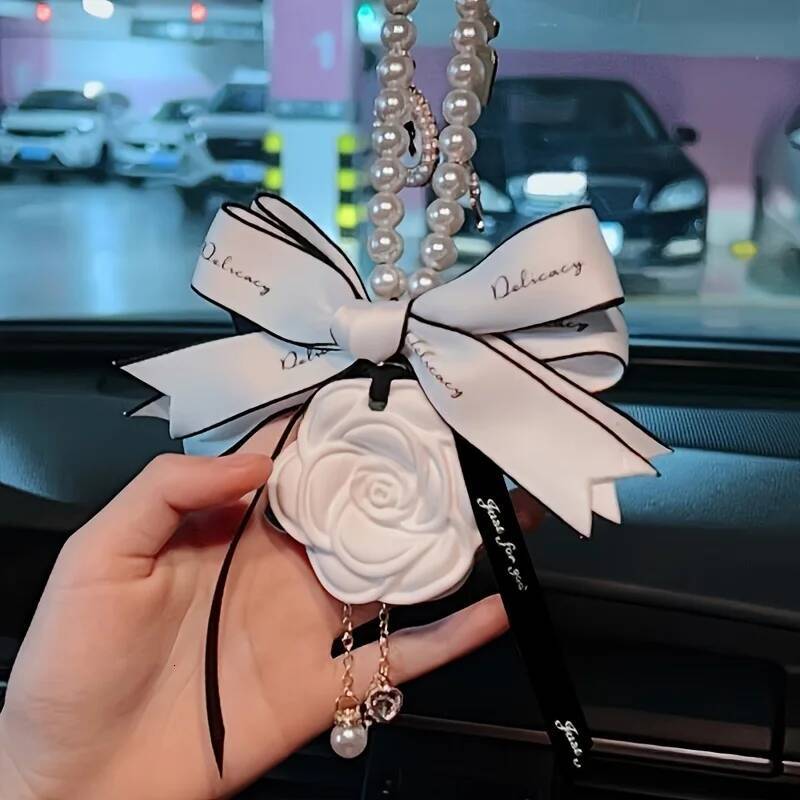Beautiful Premium Internet Celebrity Fragrant Stone Mountain Camellia Aromatherapy Car Pendant Car accessories