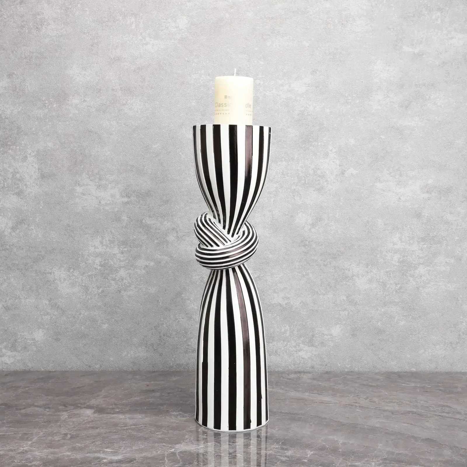 Black and White Striped Twisted Rope Knot Single Candle Holder Resin Dining Table Wedding Center Decoration Modern Decoration W250721