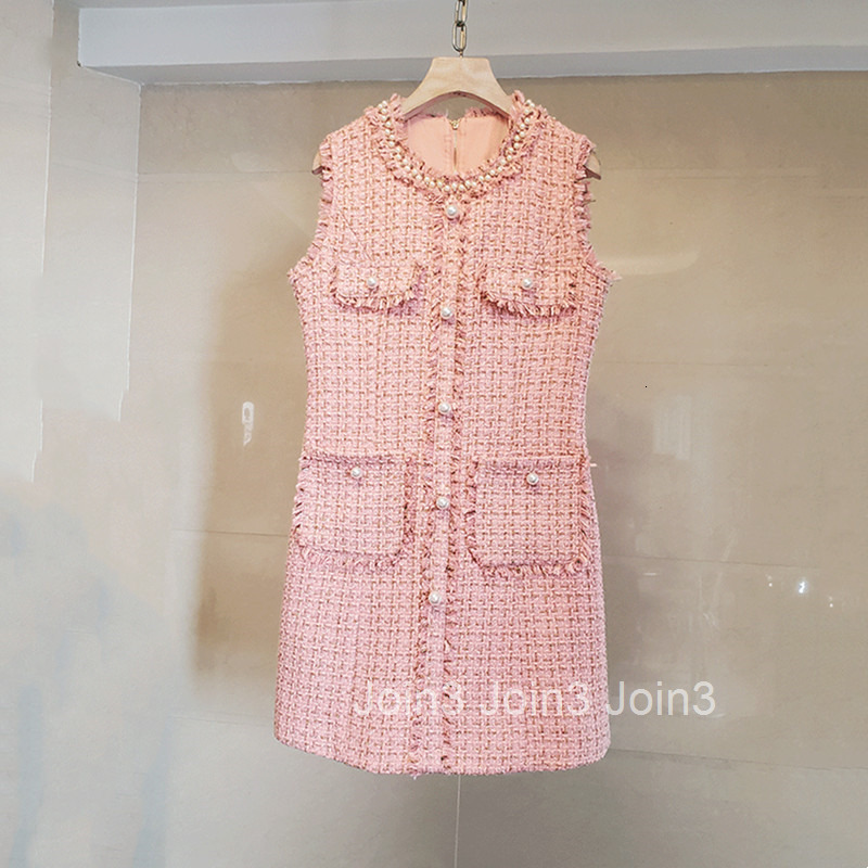 Small Fragrant Milk Set Womens Autumn and Winter New Style Celebrity Temperament Slim Fit Thick Flower Woolen Coat Tank Top Dress Two Pieces