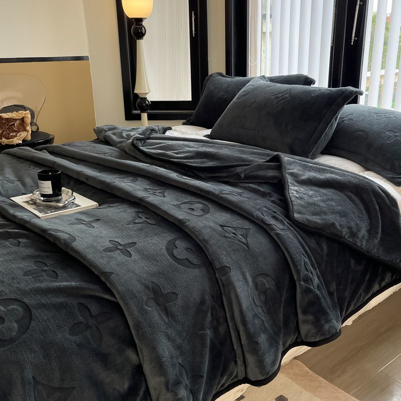 Designer blanket sofa blanket bedding Christmas wool blend soft home textile products alphabet blanket quilt wool blanket winter
