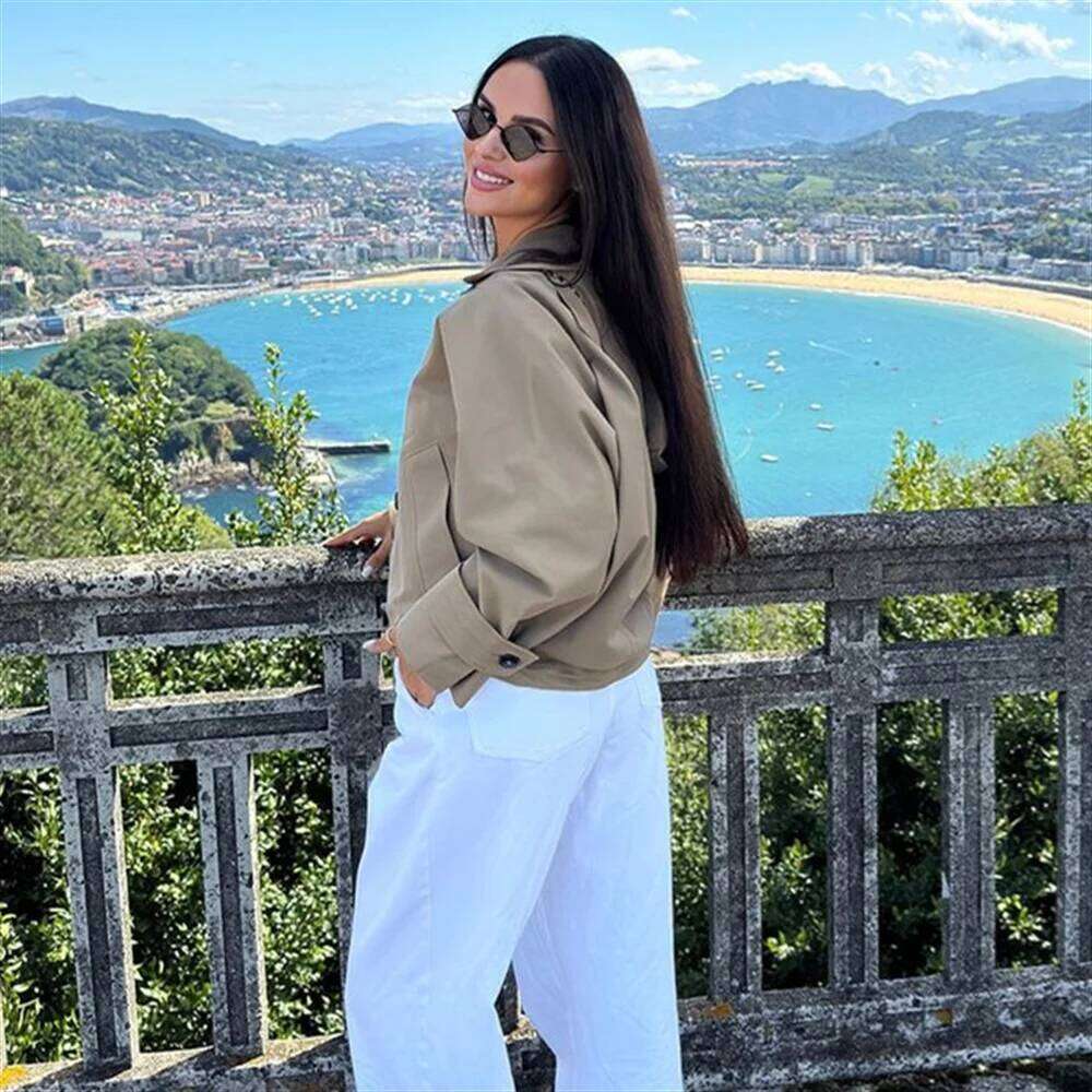 hoodie autumn new women's clothing temperament commuting loose and simple hooded long sleeved short jacket jacket