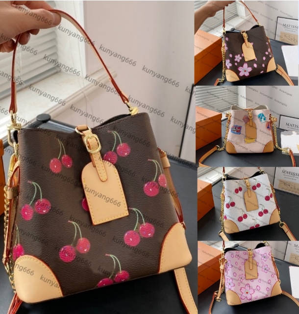 Luxury Cherry Bucket Bag blossom designer bag shoulder bag pink denim bag crossbody bag tote bag women underarm bag mini chain handbag