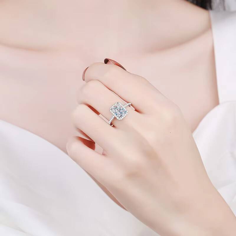 PYQ Vintage Halo Moissanite Diamond Ring 1ct-2ct Radiant Cut 925 Sterling Silver for Womens Wedding Engagement