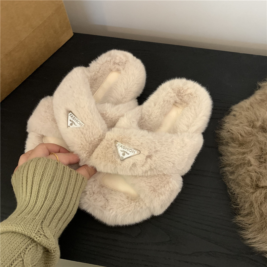 warm cotton slippers versatile slipper Platform Cross cotton slippers Plush fur slippers for women wearing internet famous slippers outside