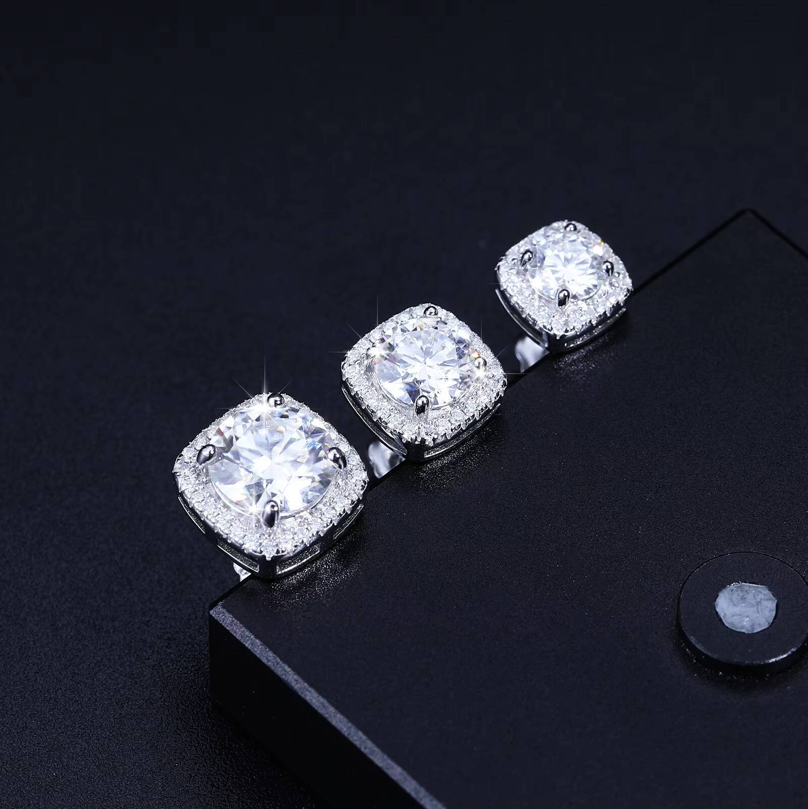 Dropshipping Fashion 5mm-8mm 925 Sterling Silver VVS Moissanite Diamond Screw Back Iced Out Sugar Halo Stud Earrings