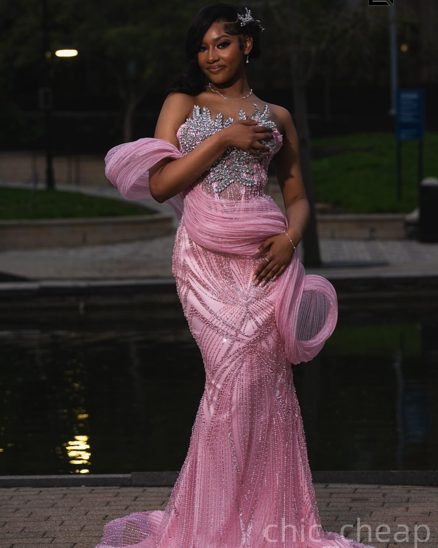 Pink Mermaid Prom Dresses 2025 Crystals Sparkly Sequined Stylish Evening Formal Party Second Birthday Engagement Gowns Plus Size Dress For Special Occ