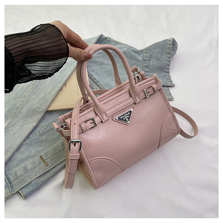 New season's large capacity tote bag for women versatile single shoulder crossbody bag simple design light luxury handbag hot sale