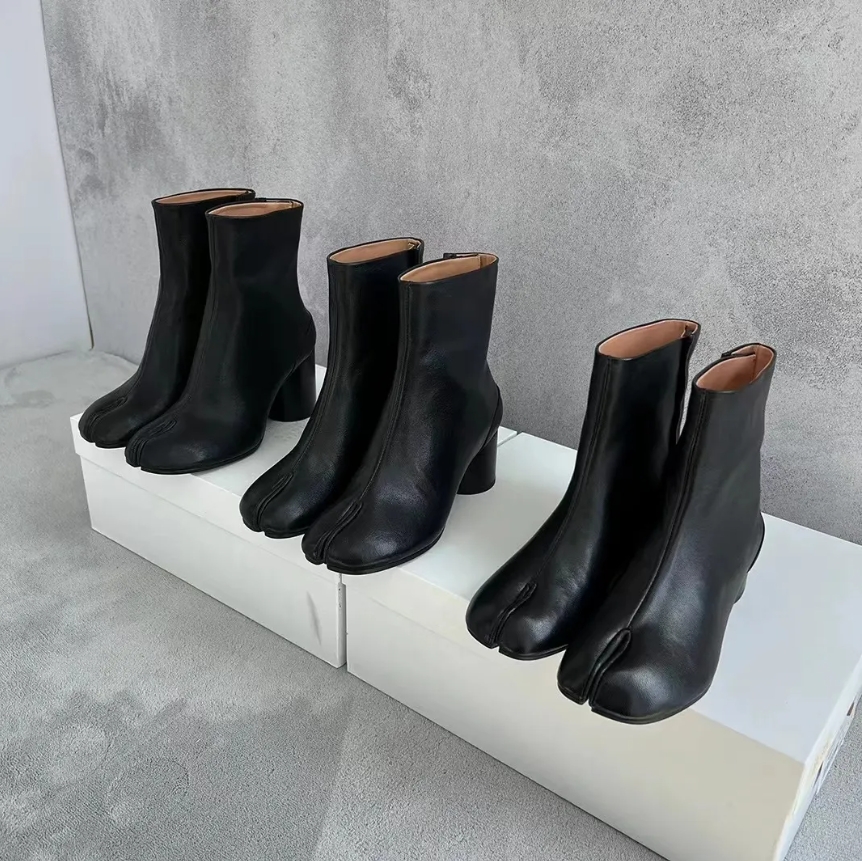 Tabi ankle boots Luxury designer Top quality genuine leather thick heel round head fashion ankle neutral split toe boots New Classic Style Factory siz 35-45 with box
