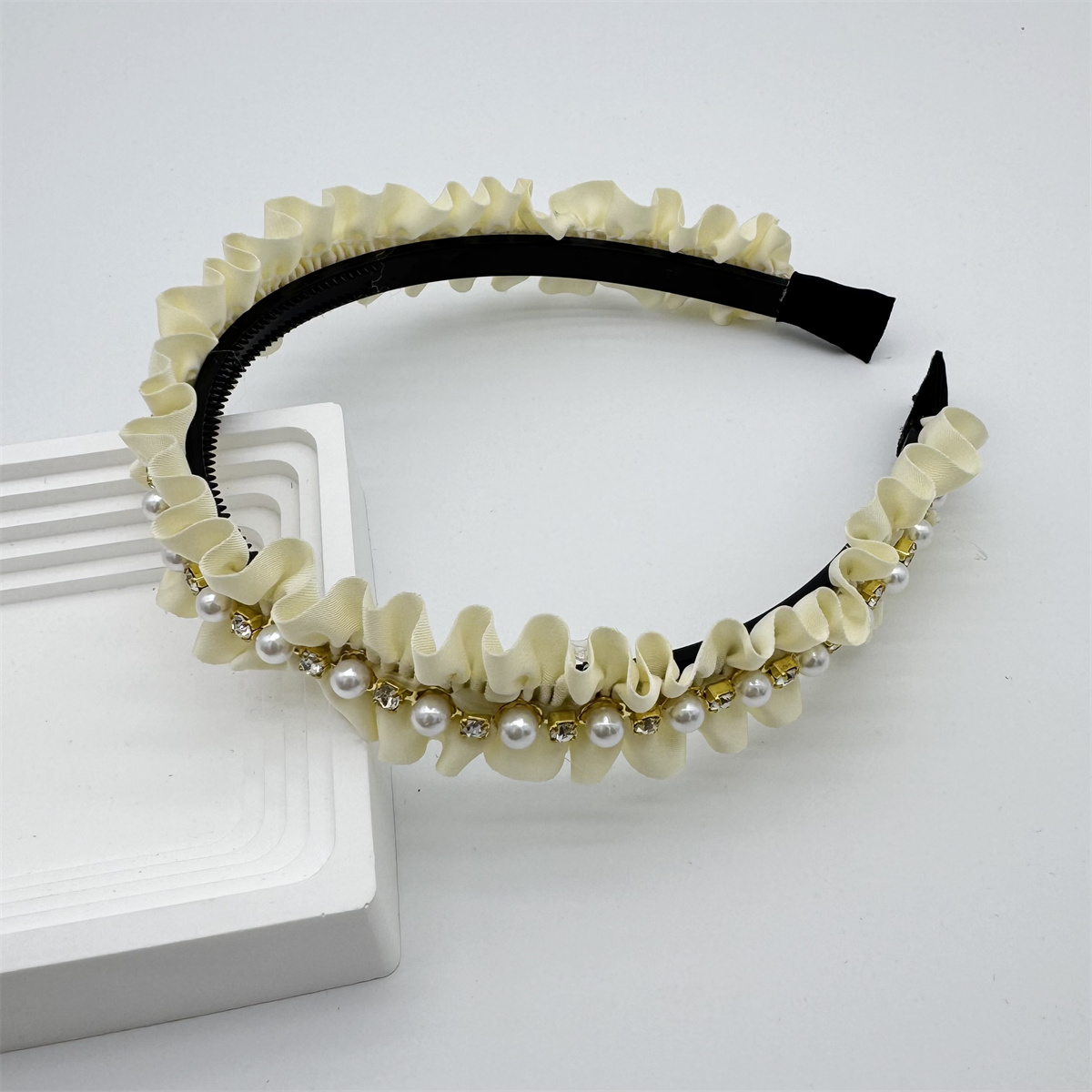 Fashion new pearl pleated hairpin hair band temperament retro small square diamond light luxury wash face headband female